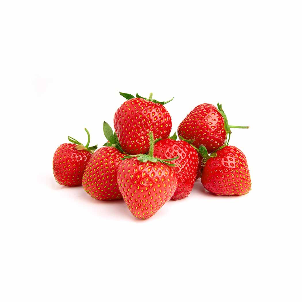 rote Erdbeeren Eine Gruppe von Erdbeeren auf weißem Hintergrund